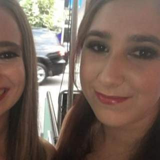 Som plná lásky a oddanosti a hľadám partnera